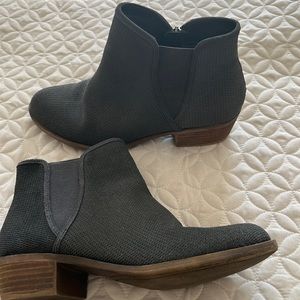 Kensie boots size 9